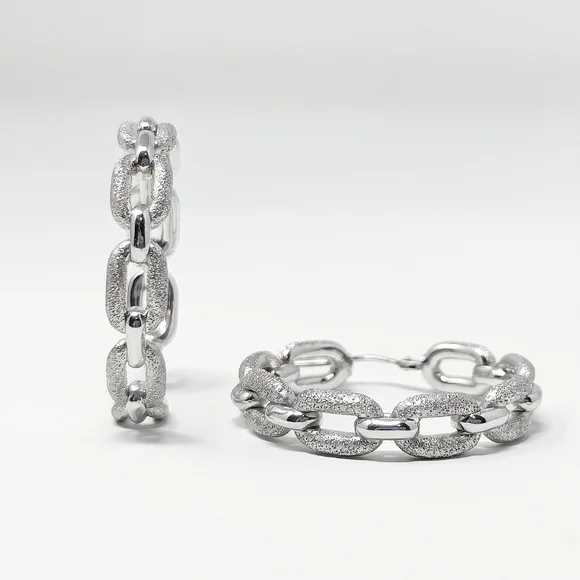 SOLD Vintage sterling silver 925 chain hoop textured and smooth earring Peru - Picture 3 of 7